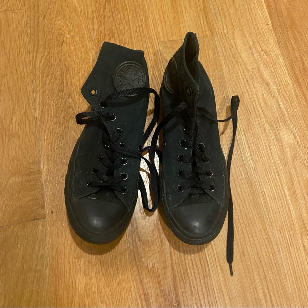 Black Converse